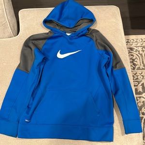Boys large Nike sweatshirt